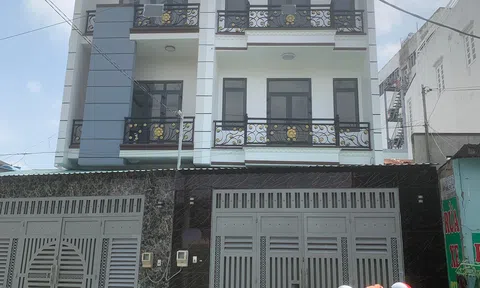 Bán cùng lúc 2 căn nhà mặt tiền đường 8 tại phường 11, Gò Vấp
